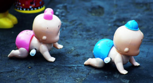 1005-baby-toy-figures